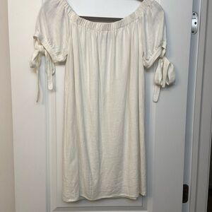 White linen summer dress. Size L.